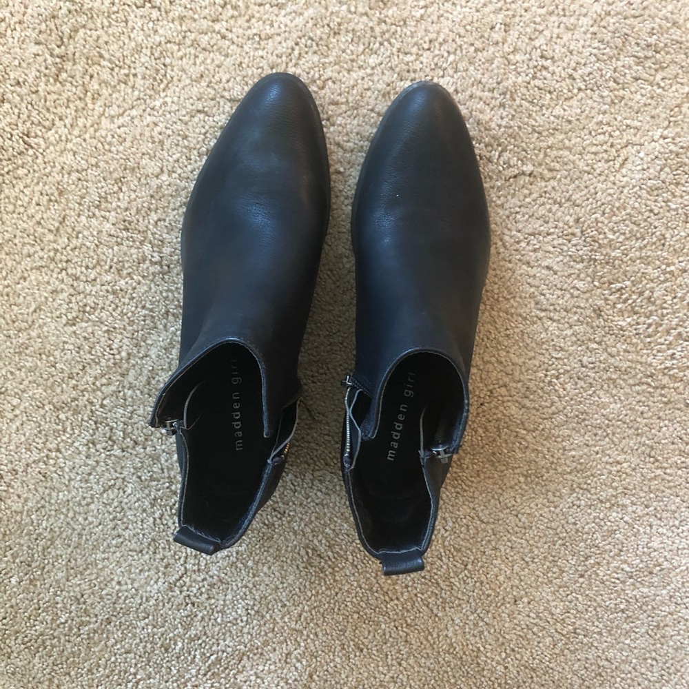 Low black booties